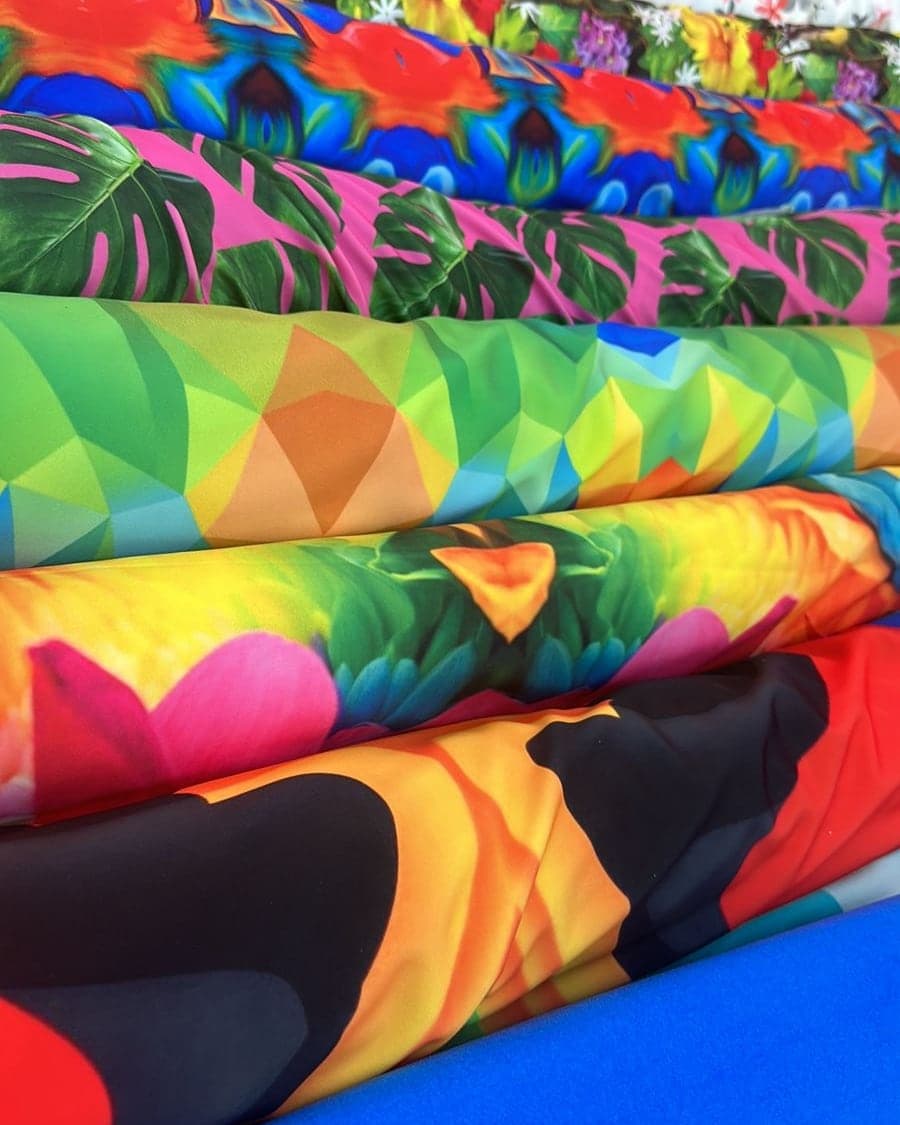 Lycras estampadas tropicales de colores